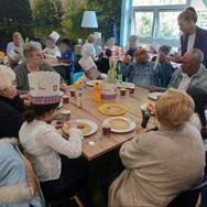 Samen eten is meer dan alleen een maaltijd; het is een kans om echte verbinding te maken