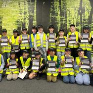 17 kinderen krijgen diploma na afronding Politiekids in Utrecht Oost