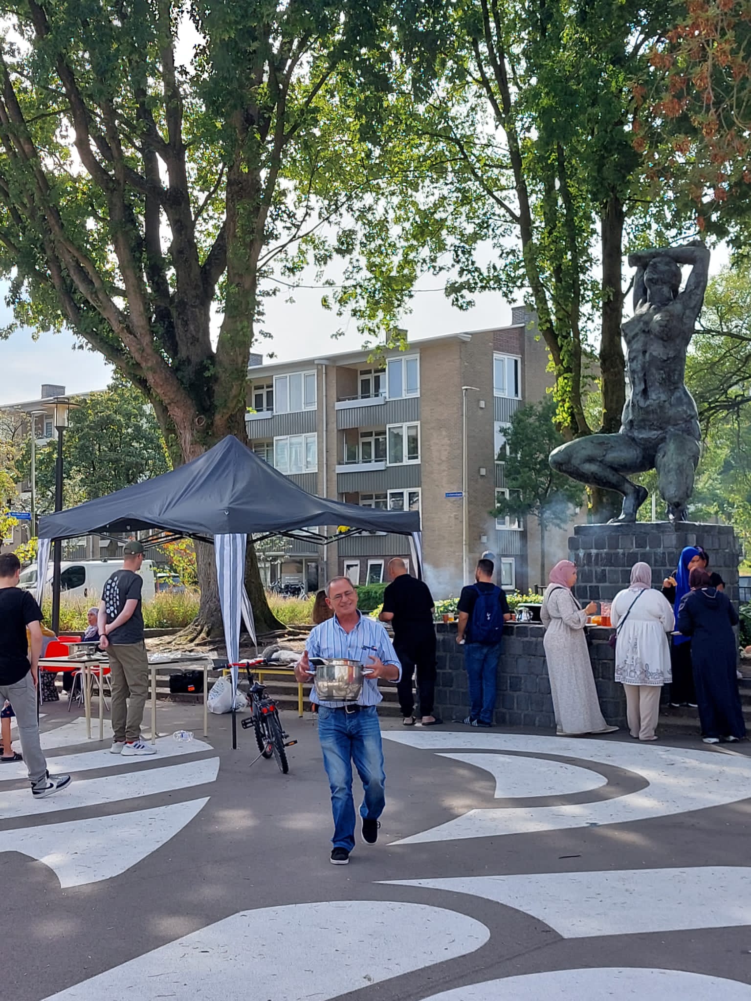 Geslaagd buurtfeest op Herderplein!