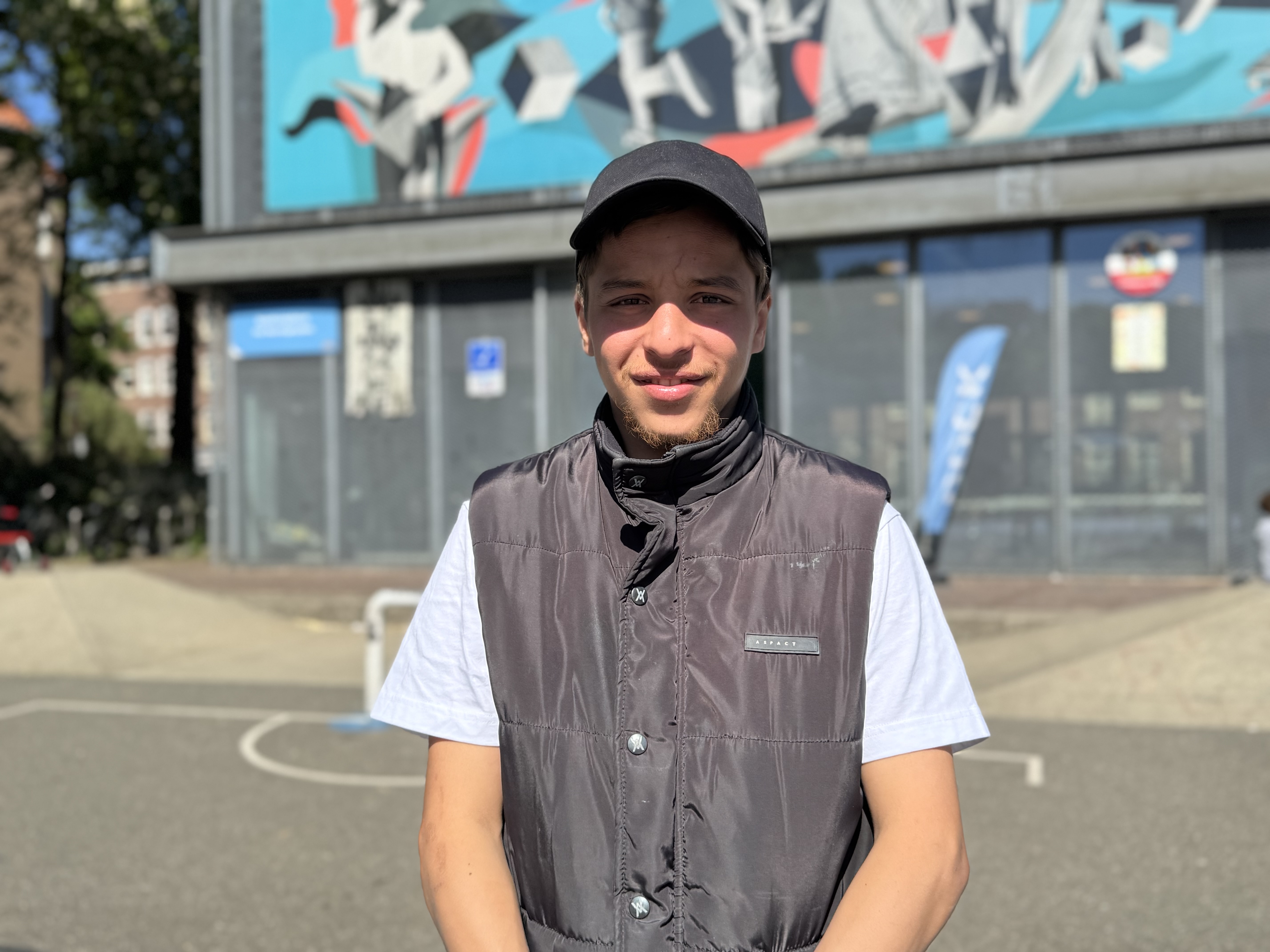 Even kennismaken: jongerenwerker Aissam in Amsterdam Westerpark