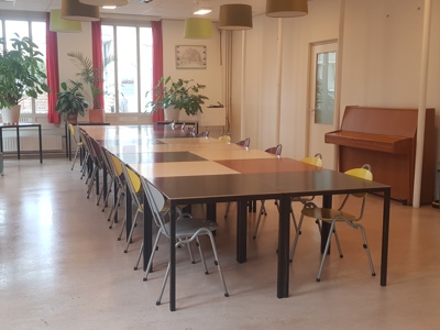 Grote zaal achter BG