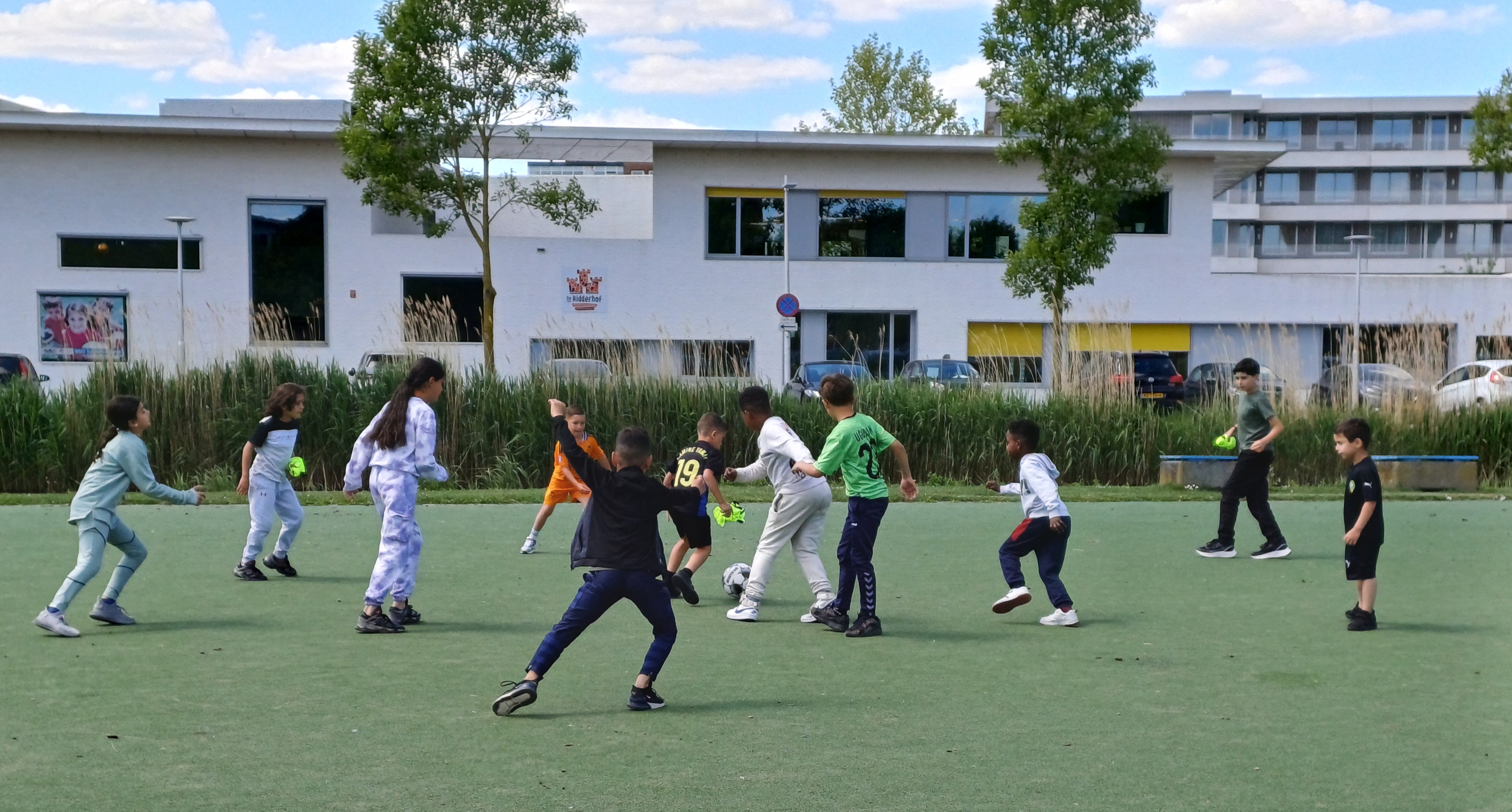 Tien jaar Streetsport Terwijde: samen spelen, koken en groeien
