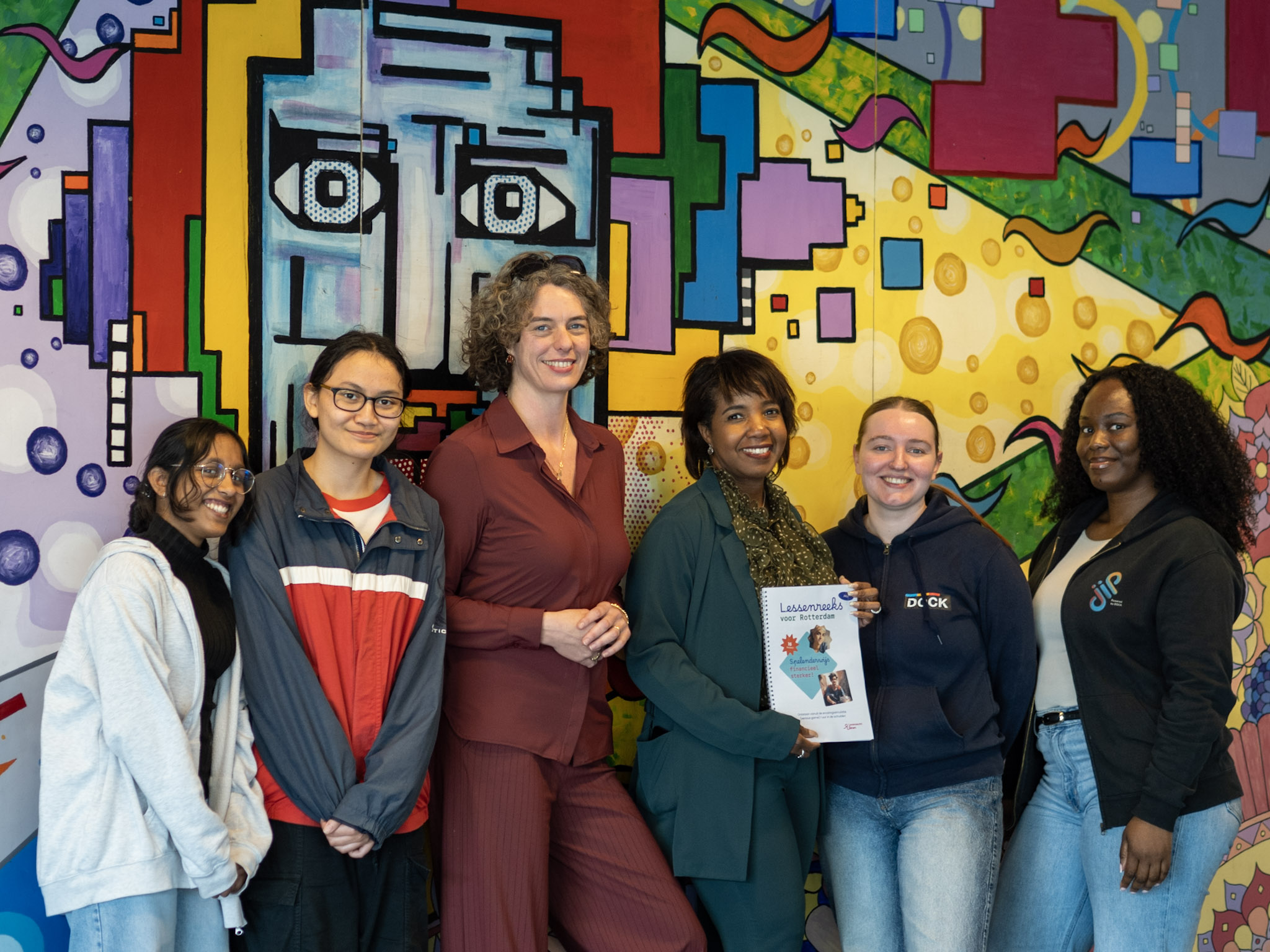 Zo helpt Rotterdam jongeren financieel sterker de toekomst in!