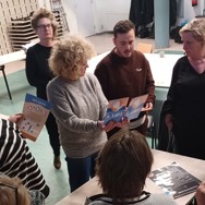 Team DOCK Schiedam volgt workshop herkennen laaggeletterdheid