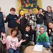 Kinderen bedenken actie ´Kopje Koffie Sticker´