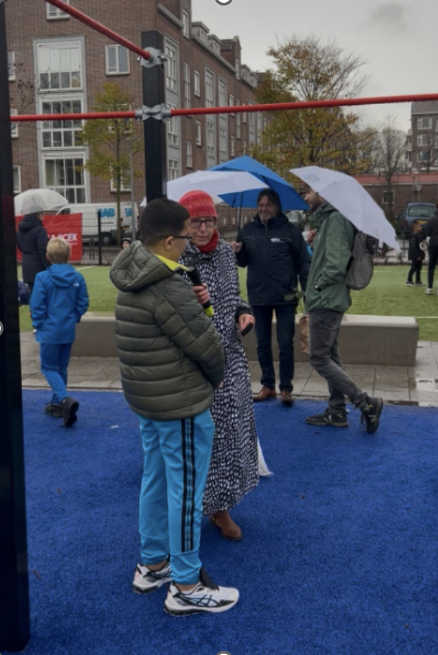 Kinderwijkraad geeft stem aan kinderen bij opening Assendelftplein